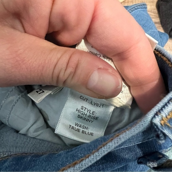 Reformation High Rise Skinny Jean True Blue Color - Picture 13 of 14